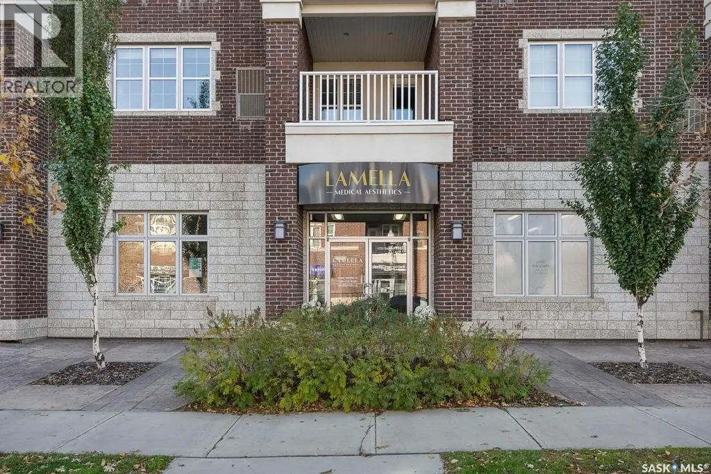 B 1723 Badham Boulevard, Regina